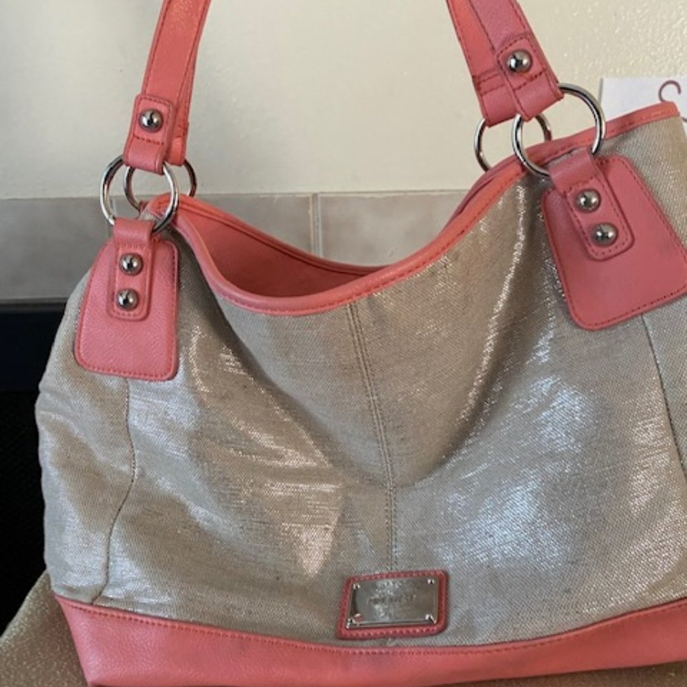 Women Handbags/Shoulder Bags .
